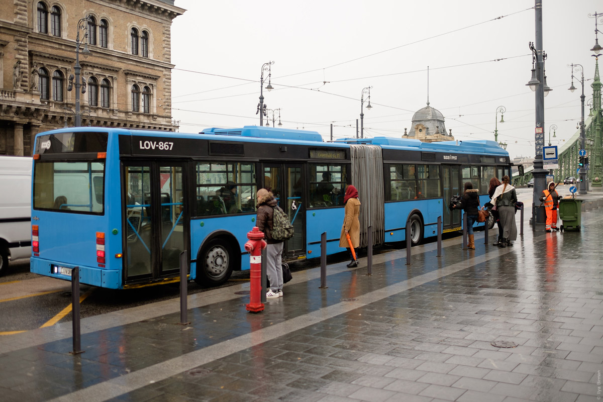 Автобусы Будапешта синие