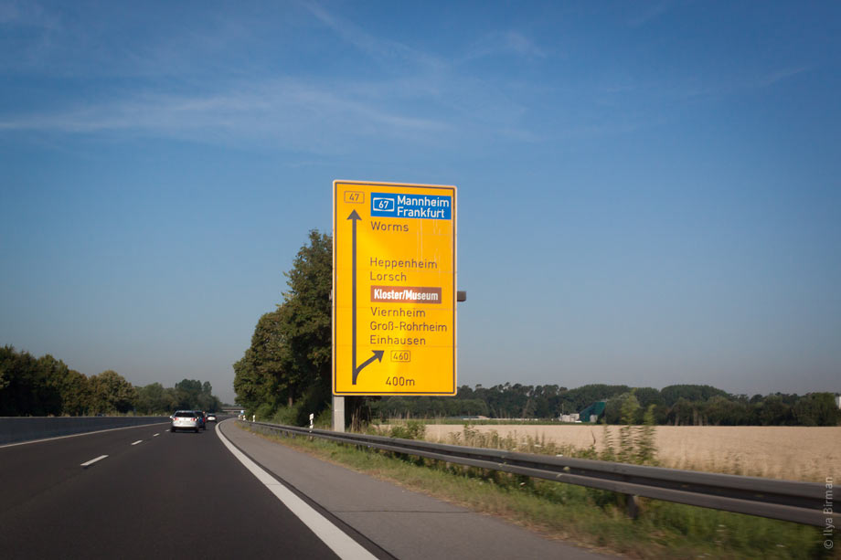 Немецкие дорожные знаки — самые красивые в мире