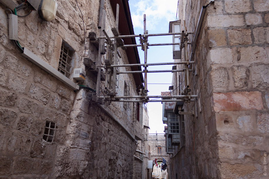 Дома старого города в Иерусалиме подпирают друг друга, чтобы не развалиться